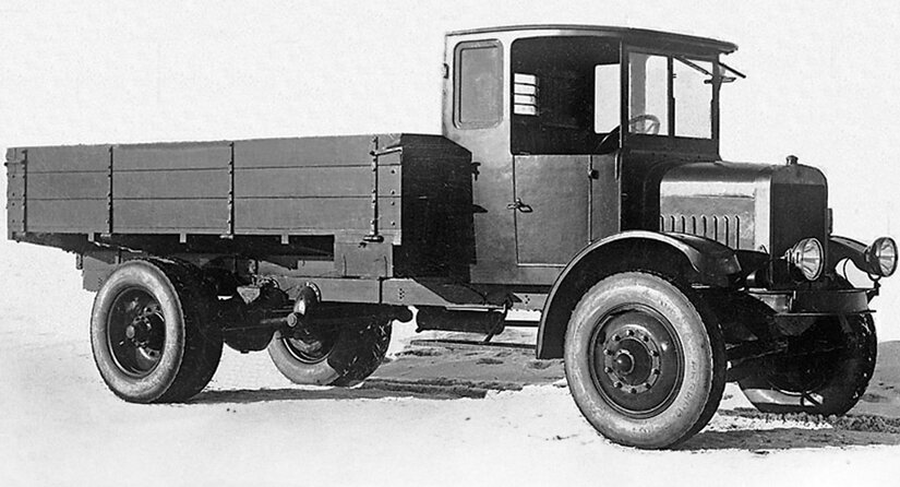 История грузового автомобиля, изображение 1